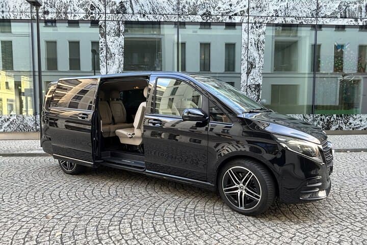 Private One Way Transfer from Geneva Airport to Chamonix