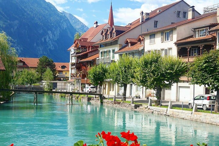Zurich Private 4WD Transportation Experience