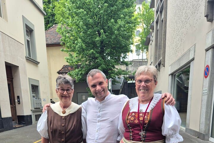 Private Tour From Lucerne To Hidden Six Lakes Route