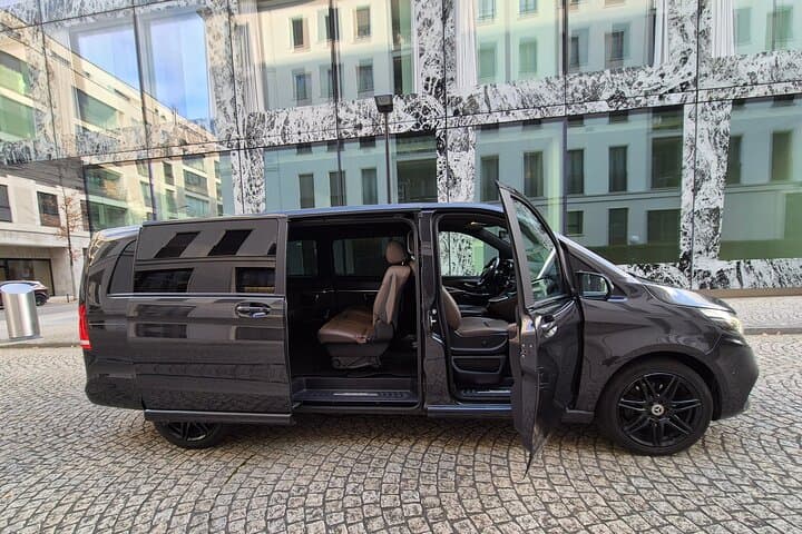 Private Arrival Transfer from Zurich Airport to Basel