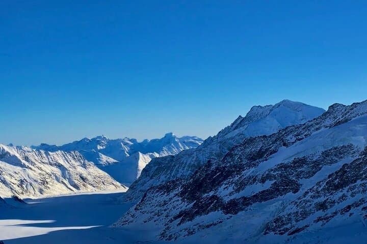 Unforgettable panoramic viewpoints high above the Swiss Alps
