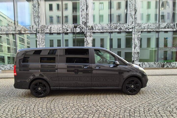 Private One Way Transfer from Zurich Airport (ZRH) to Chur