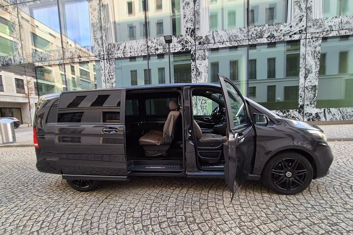 Private One Way Transfer from Zurich Airport to Adelboden