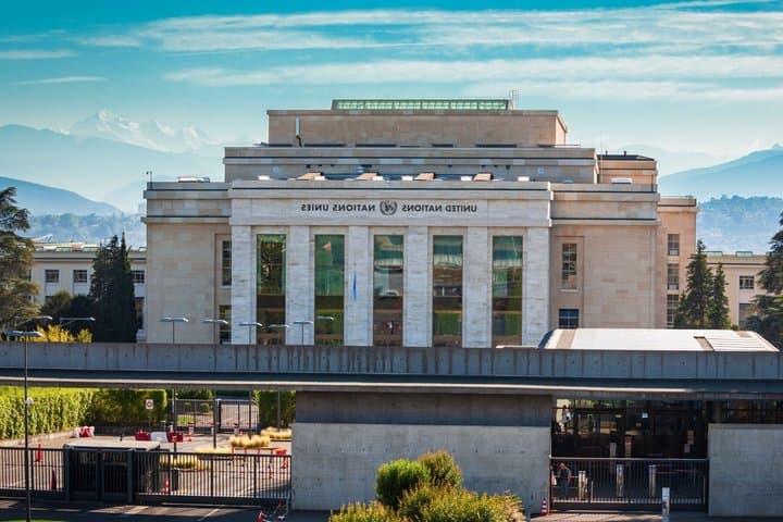 TOP Geneva : Private Guided Tour with your mobile