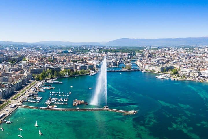 TOP Geneva : Private Guided Tour with your mobile