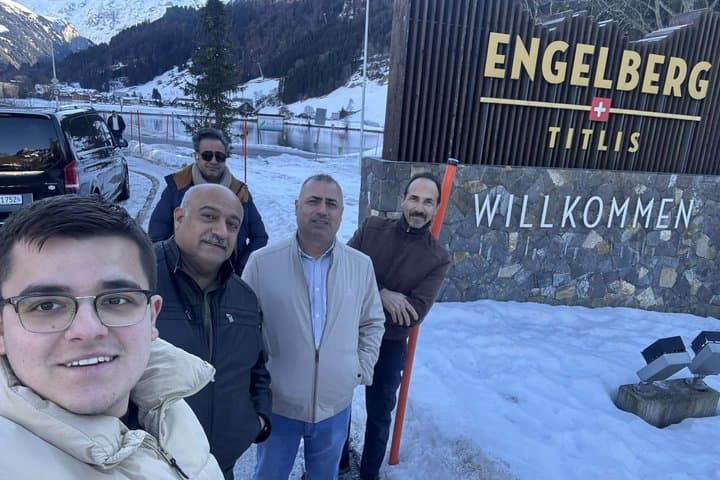Private Day Tour from Zurich to Appenzell and Aescher Guesthouse