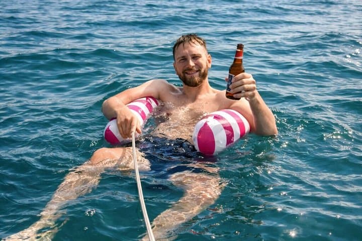 Geneva: Private Cruise on Lake Geneva with Aperitif