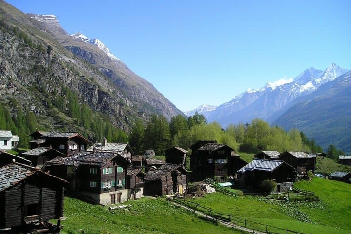 Zurich to Zermatt Private Transfer with Lucerne Sightseeing Stop