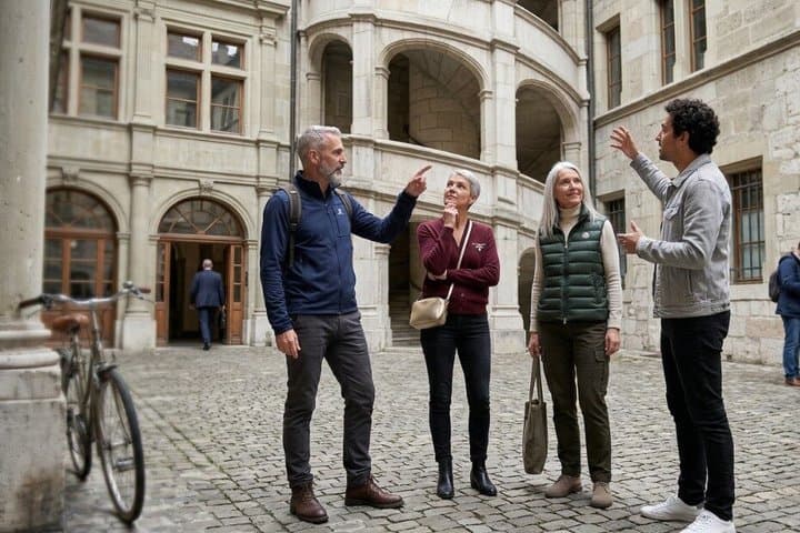 Private Walking Tour in Geneva Old Town Heritage