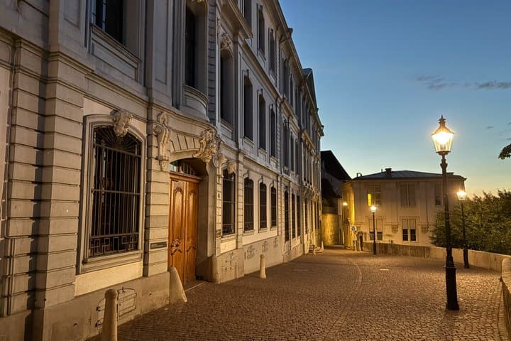 Basel's Historical Old Town Tour (Night)
