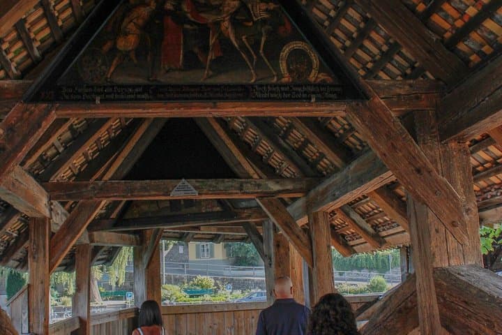 Guided walking tour of Lucerne with a local photojournalist