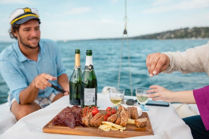 Private Sailing Cruise on Lake Geneva with an experienced captain