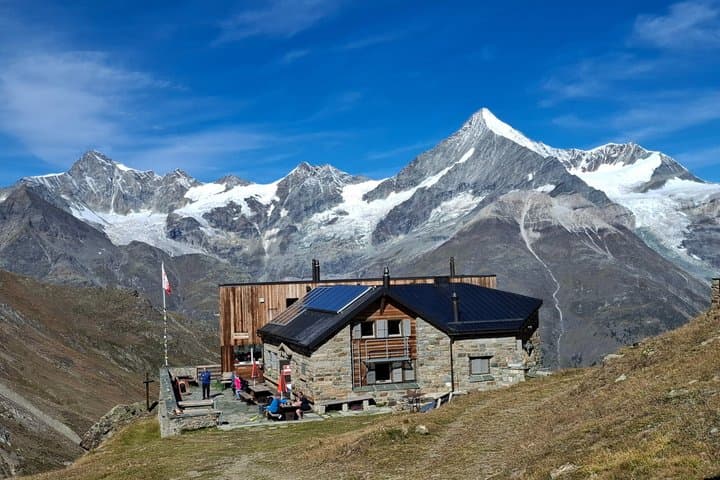 4 Day Saas Fee and Zermatt Guided Hike with Alpine Hut Stay