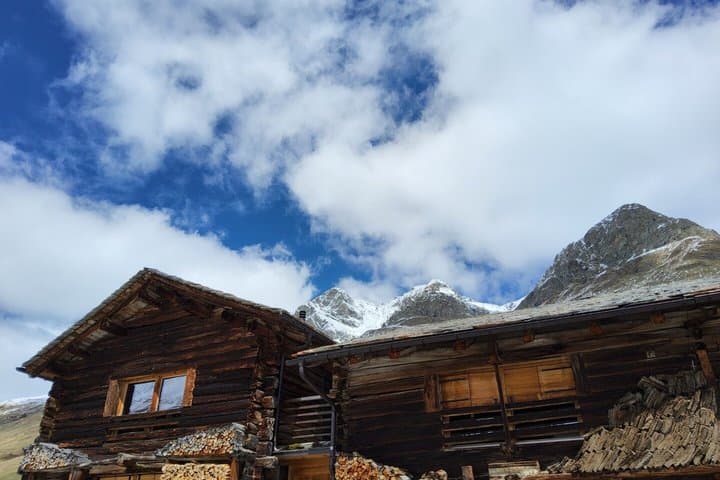 Day Trip to Juf Europe’s Highest Permanently Inhabited Village