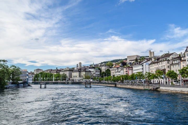Private Transfer Interlaken to Zurich English Speaking Driver