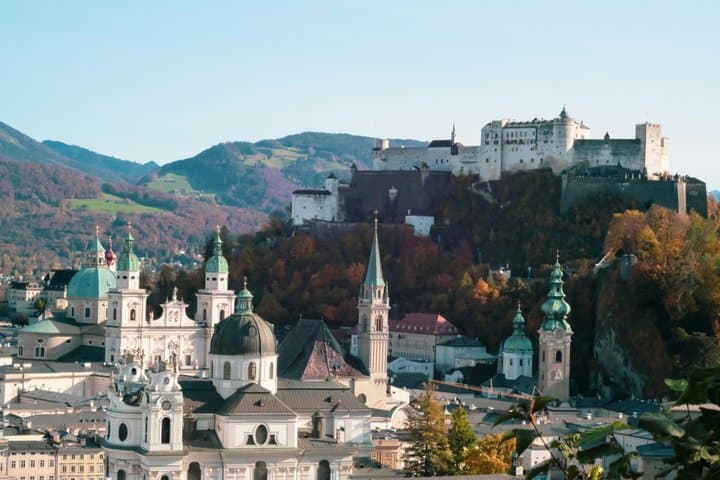 Private Transfer from Zurich to Salzburg with Dachau Stop