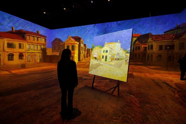 Vincent Van Gogh Immersive Exhibition Zurich