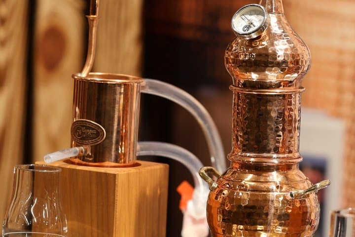 Craft Your Own Spirit A unique Distilling Experience