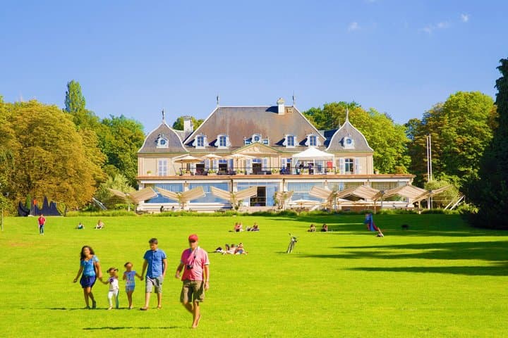 Geneva Hop On Hop Off Sightseeing Tour by Open Bus and Mini Train