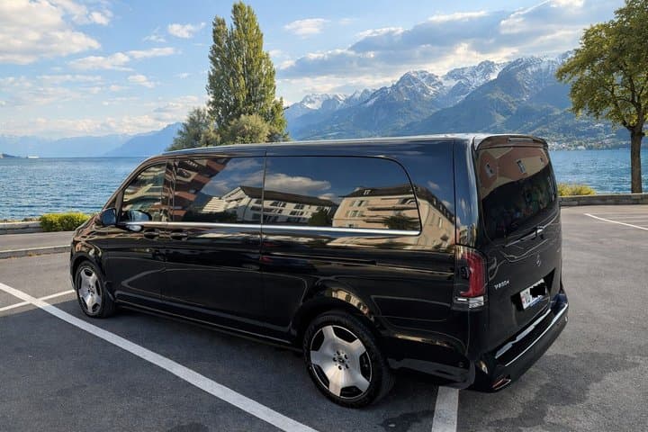 Gruyères Château Cheese and Chocolate Van Private from Geneva