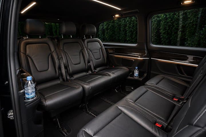 Private Transfer from Zurich Airport to Lake Como
