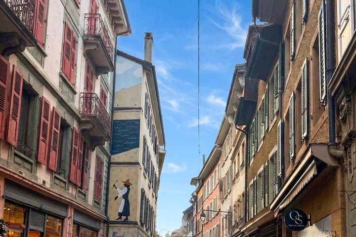 Vevey Guided Walking Tour with Hidden Gems and Local Stories