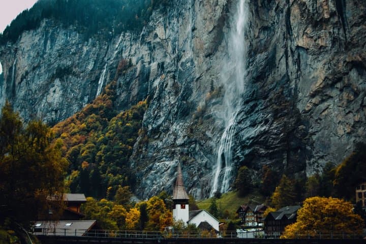 Interlaken: Full Guided Private Tour Grindelwald & Lauterbrunnen