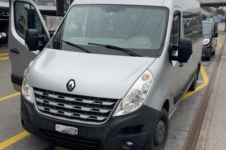 Geneva Airport Private Transfer from or To Hotels and Ski Resorts