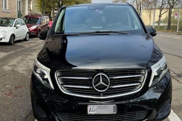 Geneva Airport Private Transfer from or To Hotels and Ski Resorts