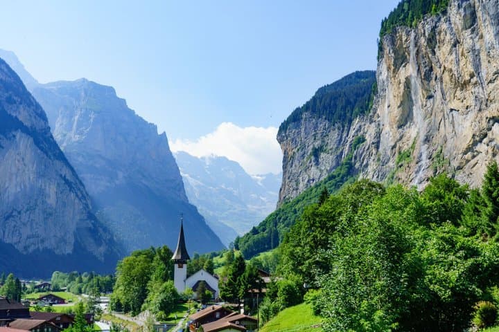 Grindelwald and Lauterbrunnen Guided Day Trip from Interlaken