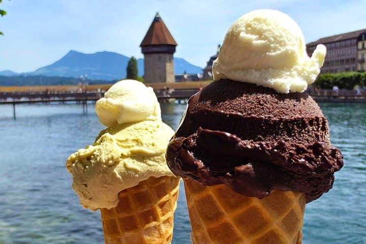 Lucerne Highlights & Swiss Chocolate Delights with Seasonal Treat