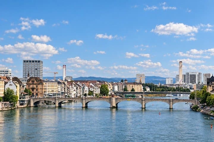 Self-guided podcast tour Basel: The Alchemist's Bet