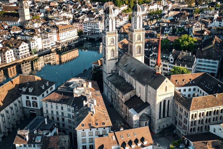 Zurich Highlights: Rhine Falls & Lindt Chocolate Small Group Tour
