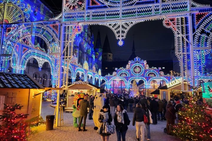 Zurich 2-Hour Christmas Markets Guided Walking Tour