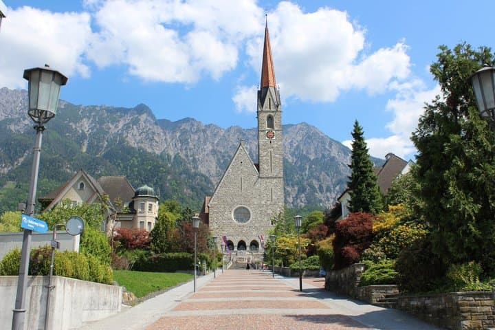Private Liechtenstein Tour: Wine Tasting & Alpine Views