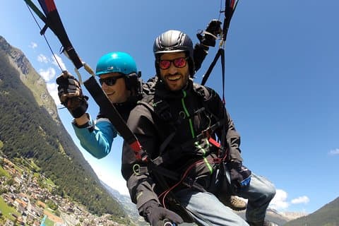 Tandem paraglider Klosters