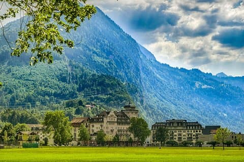 Architectural Interlaken: Private Tour with a Local Expert
