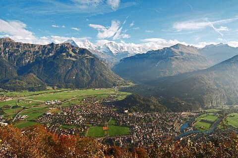 Small group tour to Interlaken with driver guide