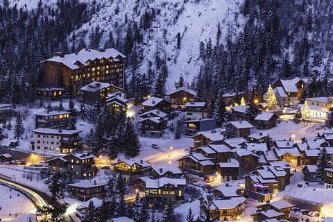 Private transfer from Zurich to St. Moritz with English driver