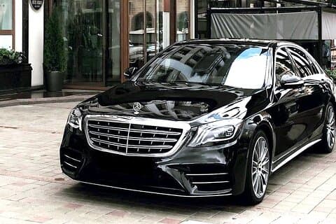 Private Transfer: Zurich Airport ZRH to Zurich by Luxury Car