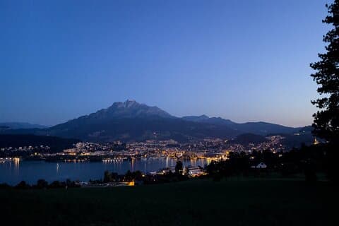 Private Lucerne View and Photo Walking Tour