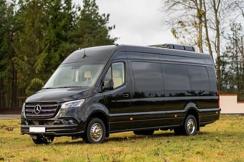 Eco Minivan or Sedan Transfer Zurich Airport ZRH to Zurich City
