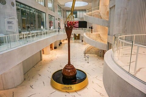 Private Tour of Zurich and LINDT Home of Chocolate