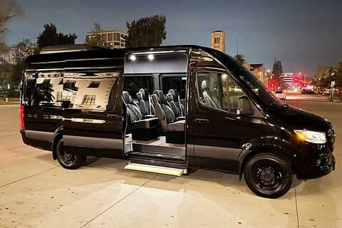 Departure Zurich to Zurich Airport ZRH by Luxury Car or Van