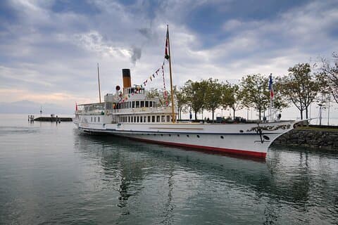 Explore Gems of Lausanne with Family
