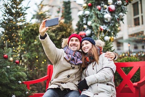 Zurich's Enchanted Christmas Private Walk + Glühwein Mug