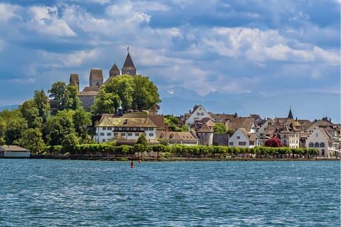 Private Daytrip by Car to Liechtenstein, Germany, Austria & Swiss