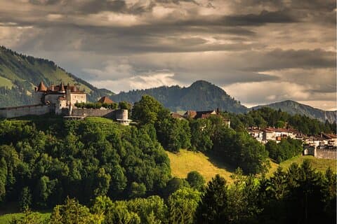 Private Car Tour to Gruyeres, Vevey, and Montreux from Lucerne