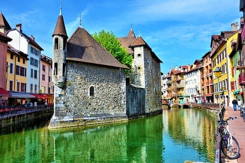 Annecy - Venice of the Alps - Tour from Geneva