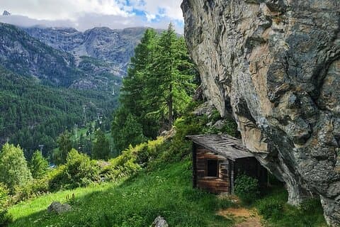Guided Hiking Half Day in Zermatt